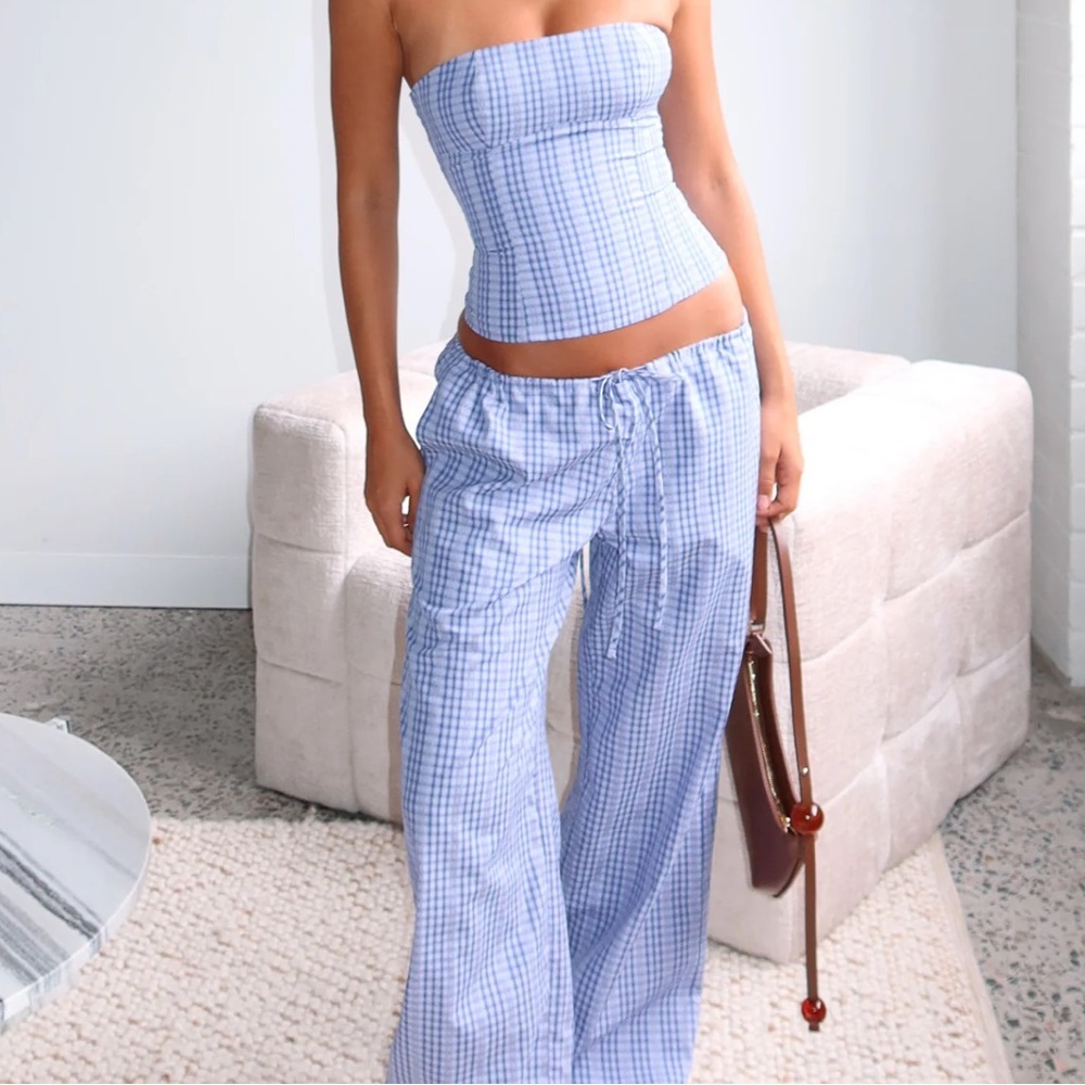 White fox boutique check pants